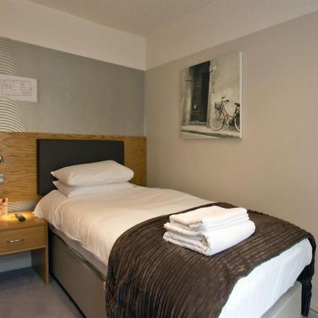 Oyo The Red Lion Hotel Luton  Eksteriør billede